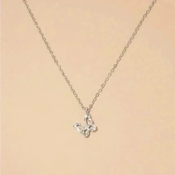 Handbags - ⚠️Clearance🫧Rhinestone Butterfly Charm Silver Necklace